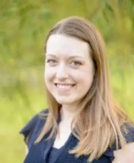 Emily Meanwell Headshot