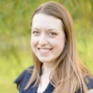 Emily Meanwell Headshot